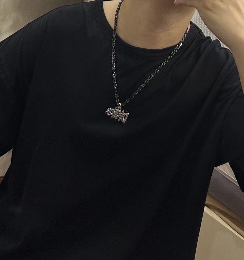 chr1st1an D10r necklaces